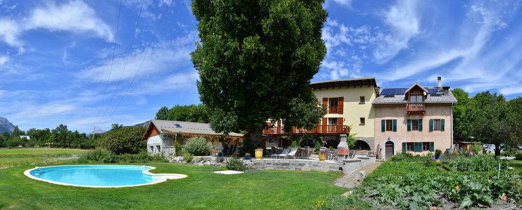 Bed and Breakfast L'Escale en Ubaye Saint-Pons  Exterior foto