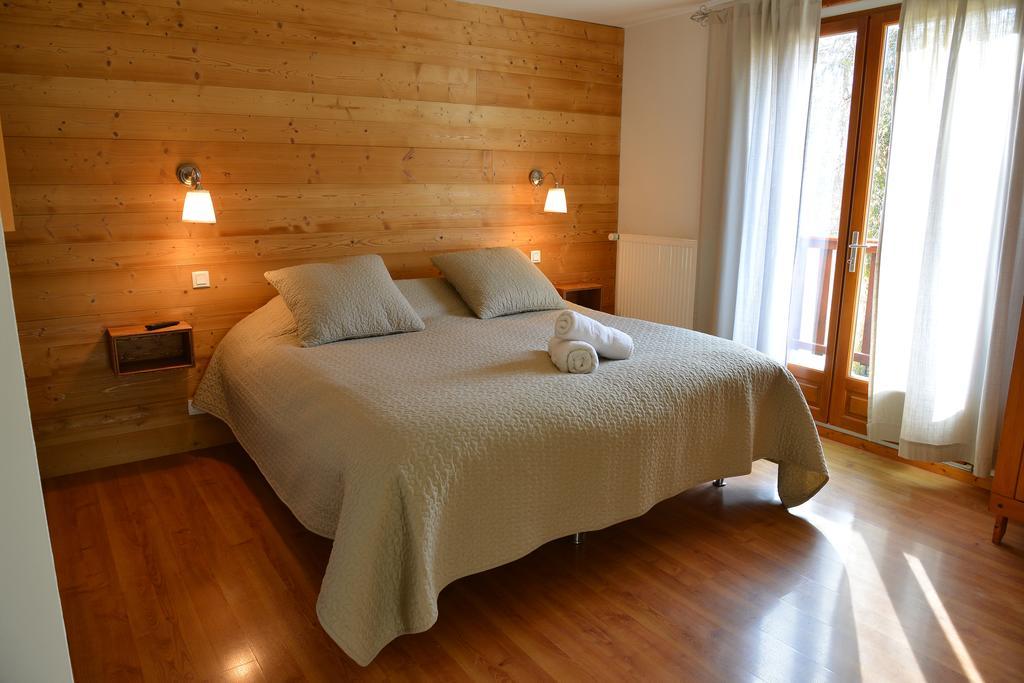 Bed and Breakfast L'Escale en Ubaye Saint-Pons  Exterior foto